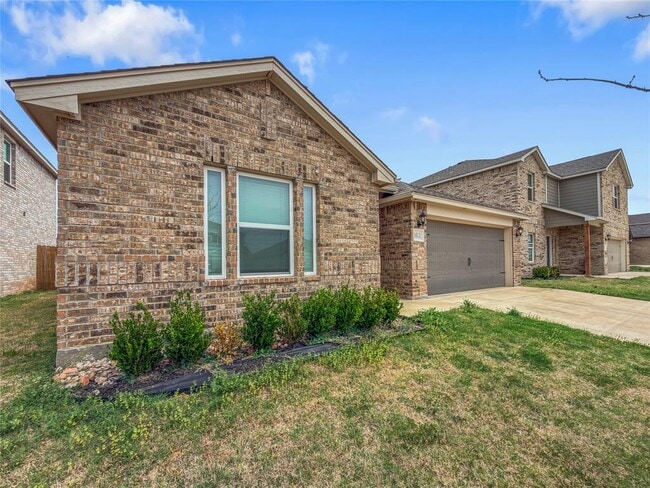 Building Photo - 1613 Ruby Dr