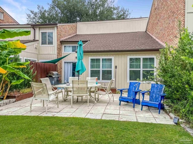 Building Photo - 4836 Huron Dr