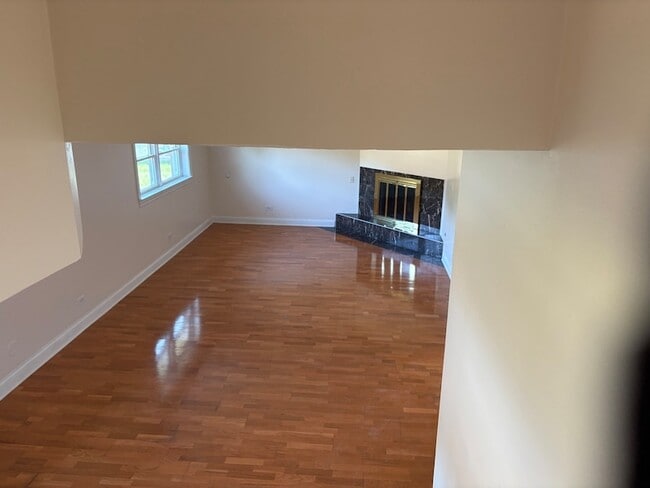 Building Photo - 1814 Holly Ave