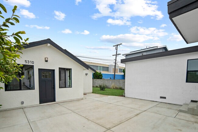 Building Photo - Charming 3 Bedroom Home for Rent in Los Angeles