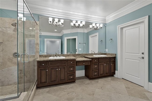 Building Photo - 3475 Roxboro Rd NE