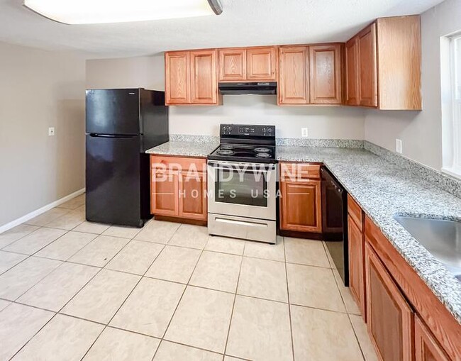 Building Photo - 1001 Fields Rd