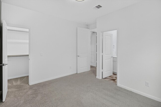 Building Photo - 1526 Ojeman Rd
