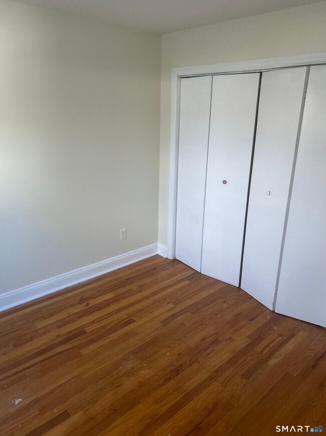 Building Photo - 30 Stevens St