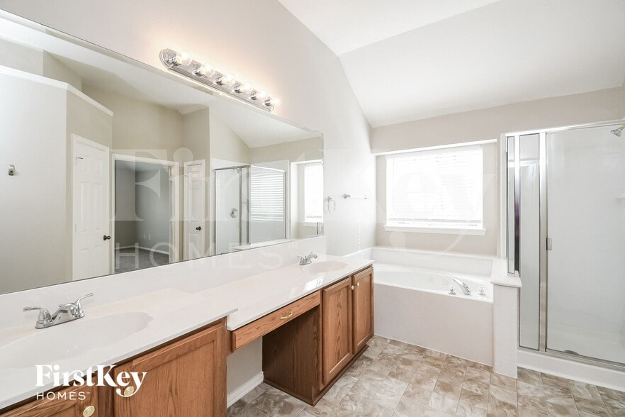 Building Photo - 403 Canadian Trail