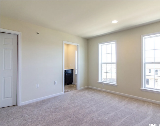 Building Photo - Belmont Development