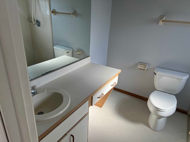 Building Photo - 33 Fernwood Lane