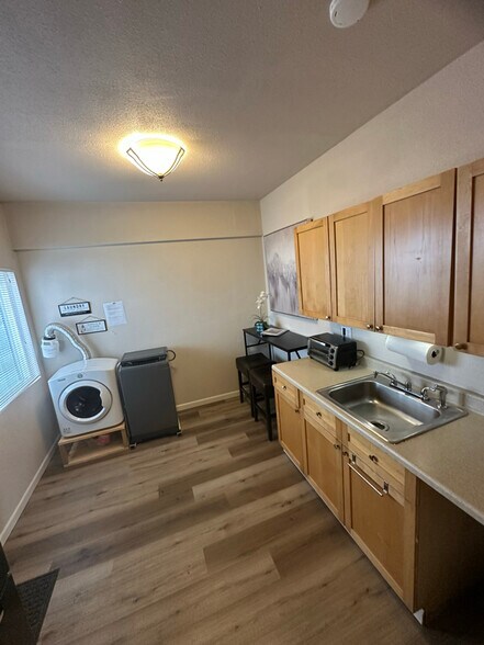 Building Photo - 123 S Star Lake Rd