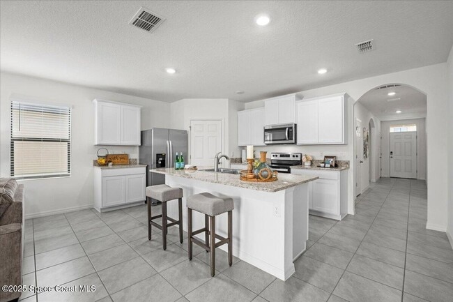 Building Photo - 1854 Capital Dr SE