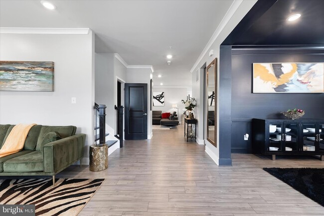 Building Photo - 5680 Lewis Carroll Dr
