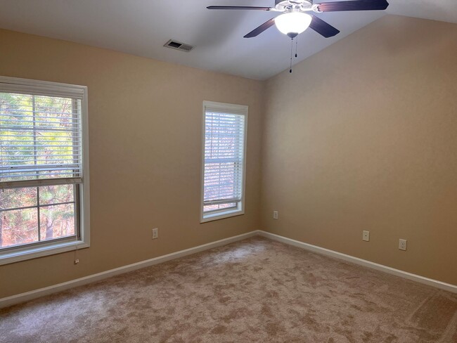 Building Photo - Stunning Townhome in "Prime Cary Location"