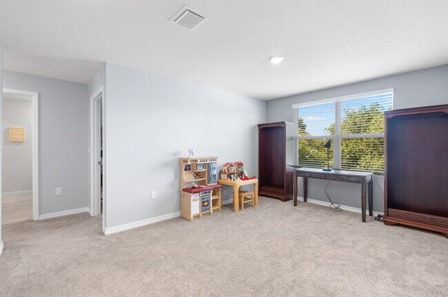 Building Photo - Like New Home For Rent in Creek Preserve