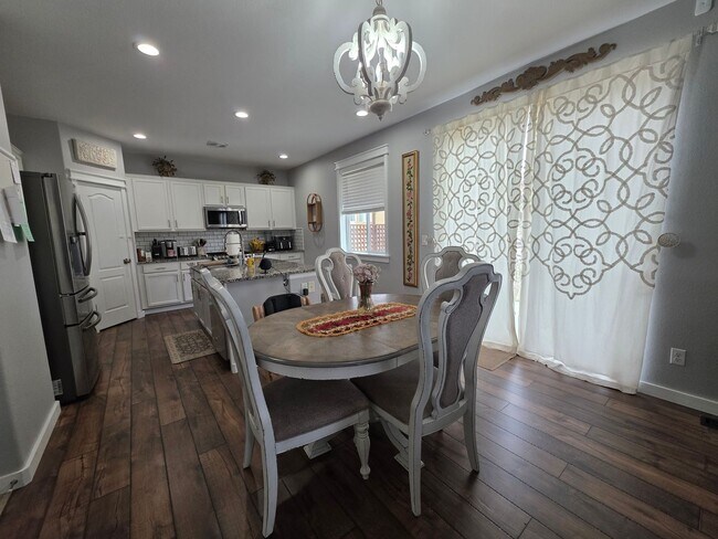 Building Photo - BEAUTIFUL HOME IN BANNING LEWIS RANCH!!!!!!