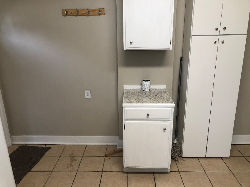 Building Photo - 675 Jefferson St