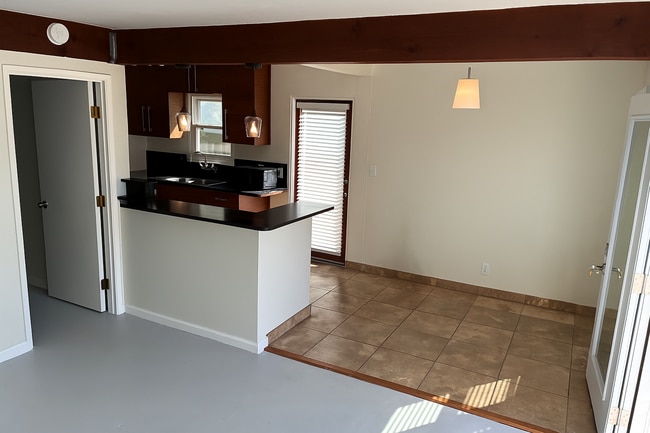 Building Photo - Live at the Beach 300 ft from Ocean in OB!...