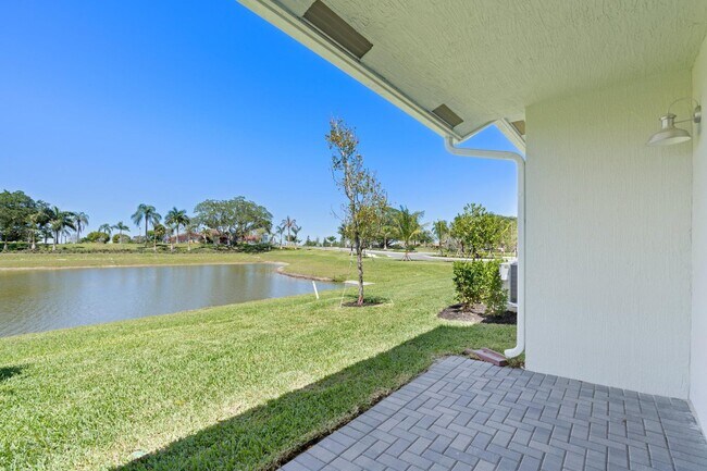 Building Photo - 5807 Shining Sea Ct
