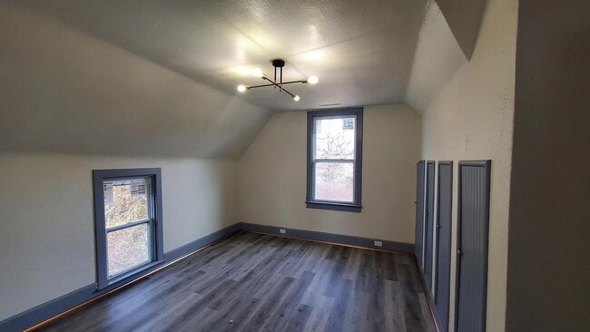 Building Photo - 2057 Switzer Ave