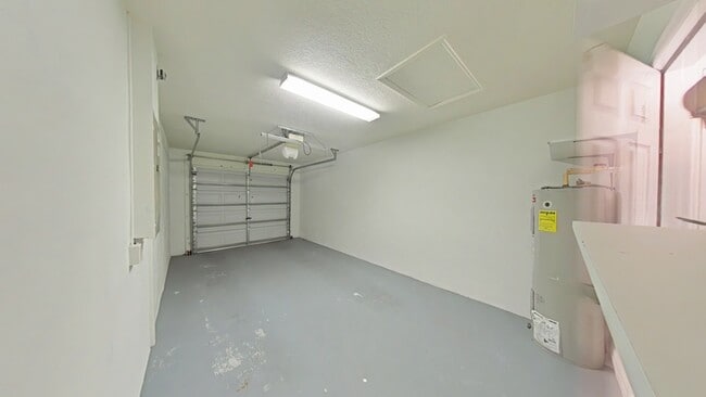 Building Photo - 9828 Fan Palm Way