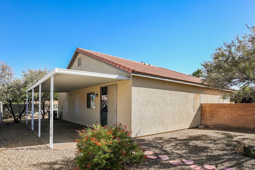 Building Photo - 3012 Pumpkin Harvest Ave