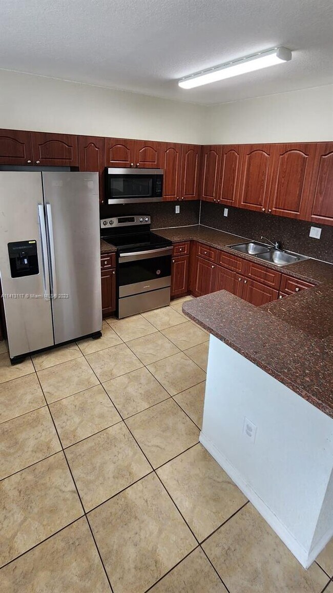 Building Photo - 13551 SW 260th Ln