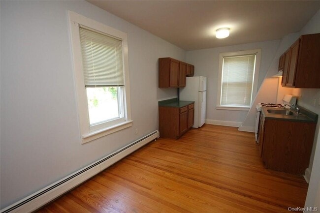 Building Photo - 11 N Liberty Dr