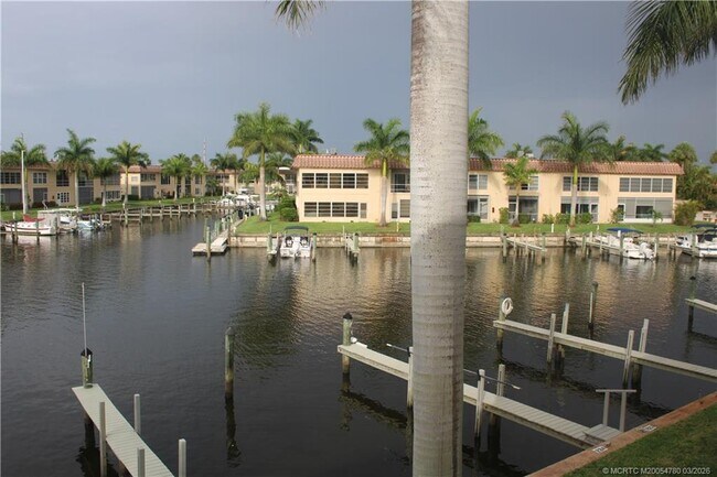 Building Photo - 2600 S Kanner Hwy