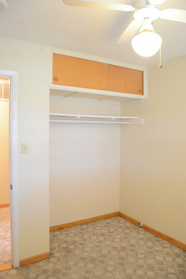 Building Photo - 2035 Tecumseh Rd