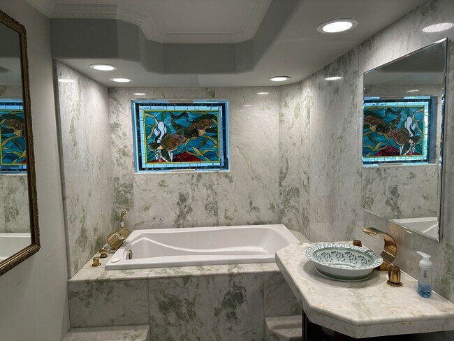 Building Photo - Tropic Seas #708- Elegant Gold Coast livin...