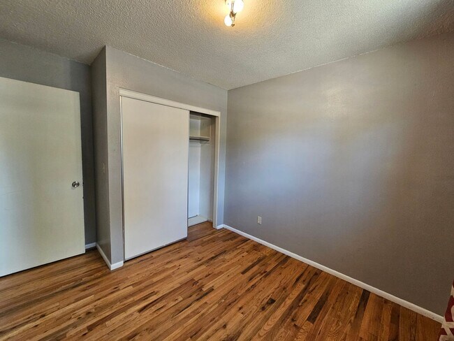 Building Photo - 3 Bed 2 Bath Home in North East Colorado S...