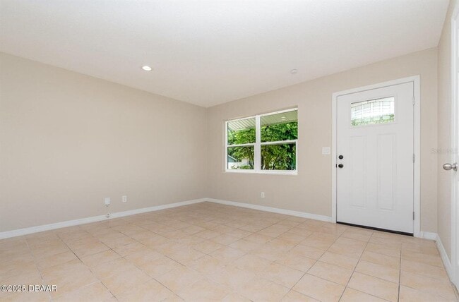 Building Photo - 1808 Green Pl