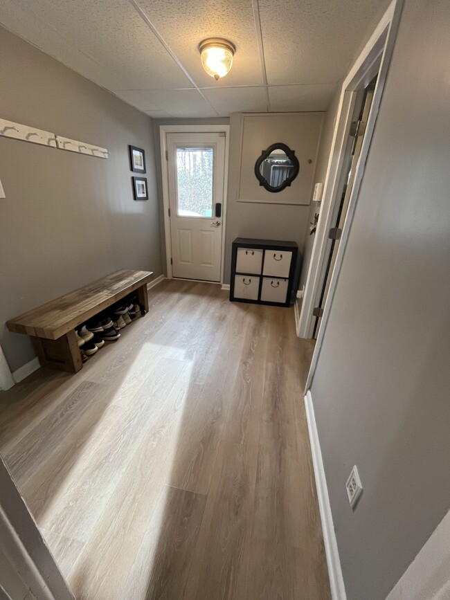 mudroom - 2206 Cedar Crest Rd