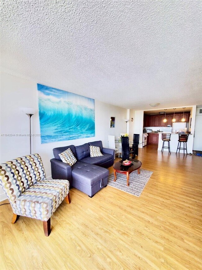 Building Photo - 2101 S Ocean Dr