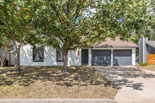 Building Photo - 7800 Turquoise Trail