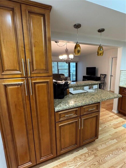 Building Photo - 3800 Galt Ocean Dr