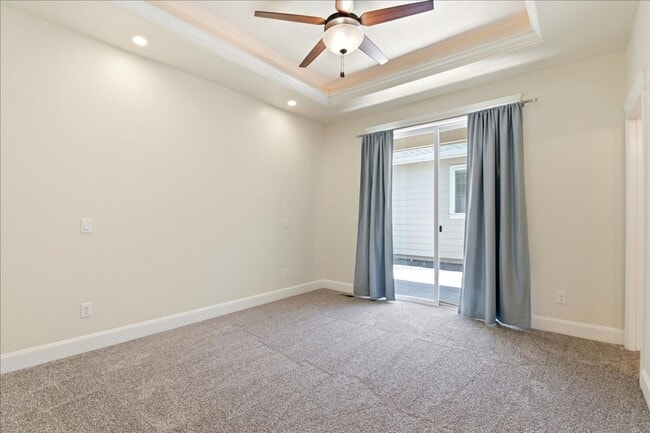 Building Photo - Single Story-3 Bedroom 2 Bathroom Home in a 55+ Community