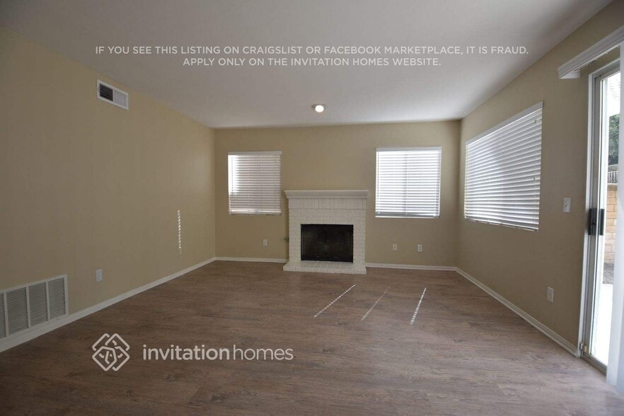 Building Photo - 40181 White Leaf Ln