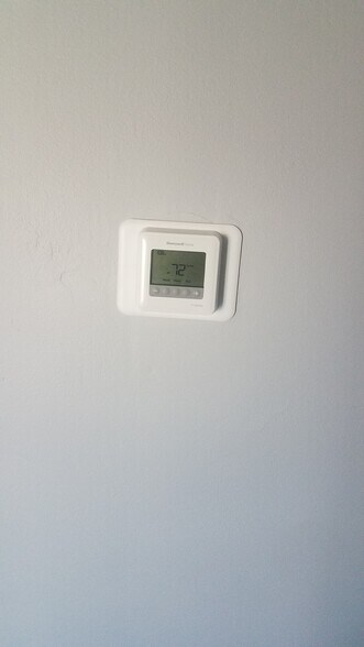 Building Photo - 8892 Jody Ln