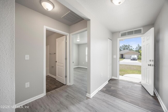 Building Photo - 6853 Sandle Dr