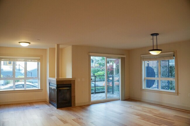 Building Photo - Spacious and Modern Ground Floor 2 bed 2 b...