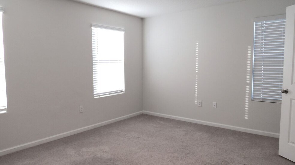 Building Photo - 271 Blueberry Ln