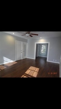 Building Photo - 914 20th St