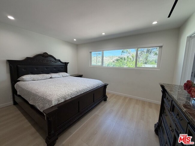 Building Photo - 8561 Kyle St