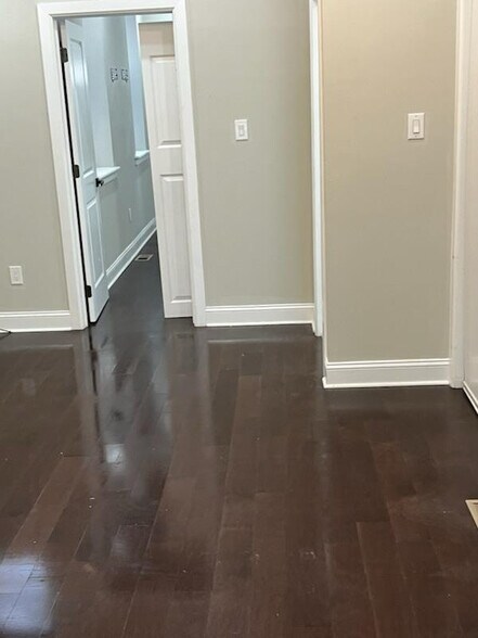 Building Photo - 3010 N Broad St