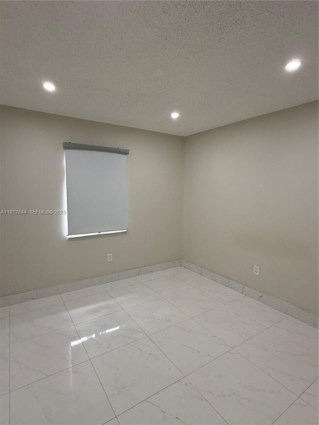 Building Photo - 14480 SW 112th St