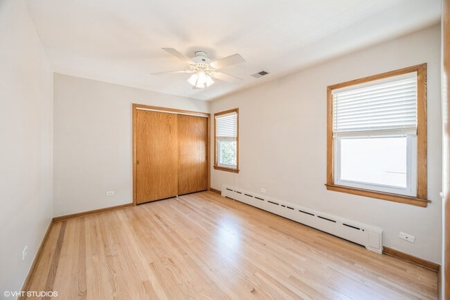 Building Photo - 96 Forest Ave