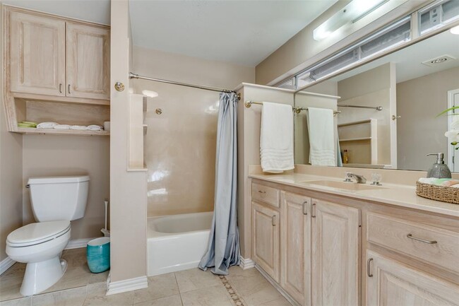 Building Photo - 5710 Misty Hill Cove