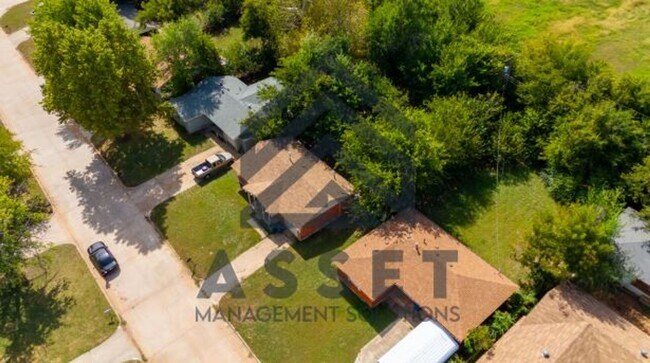 Building Photo - 4 Bedroom Available for Lease & Rent to Own!