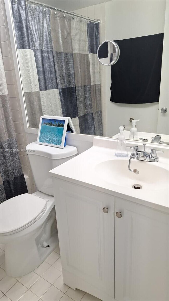 Building Photo - 13550 SW 6th Ct