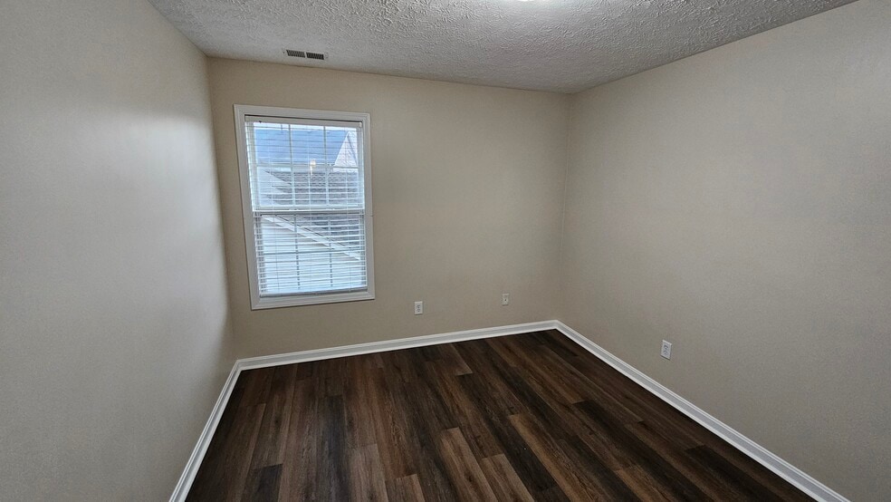 Bedroom 3 - 5411 Skeffington Way