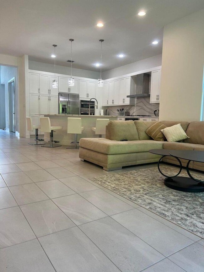 Building Photo - 17534 Rainstream Rd